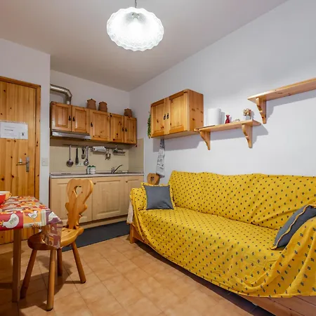 Apartment Ai Piedi Del Monte By Interhome *
