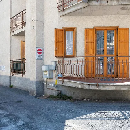 Ai Piedi Del Monte By Interhome